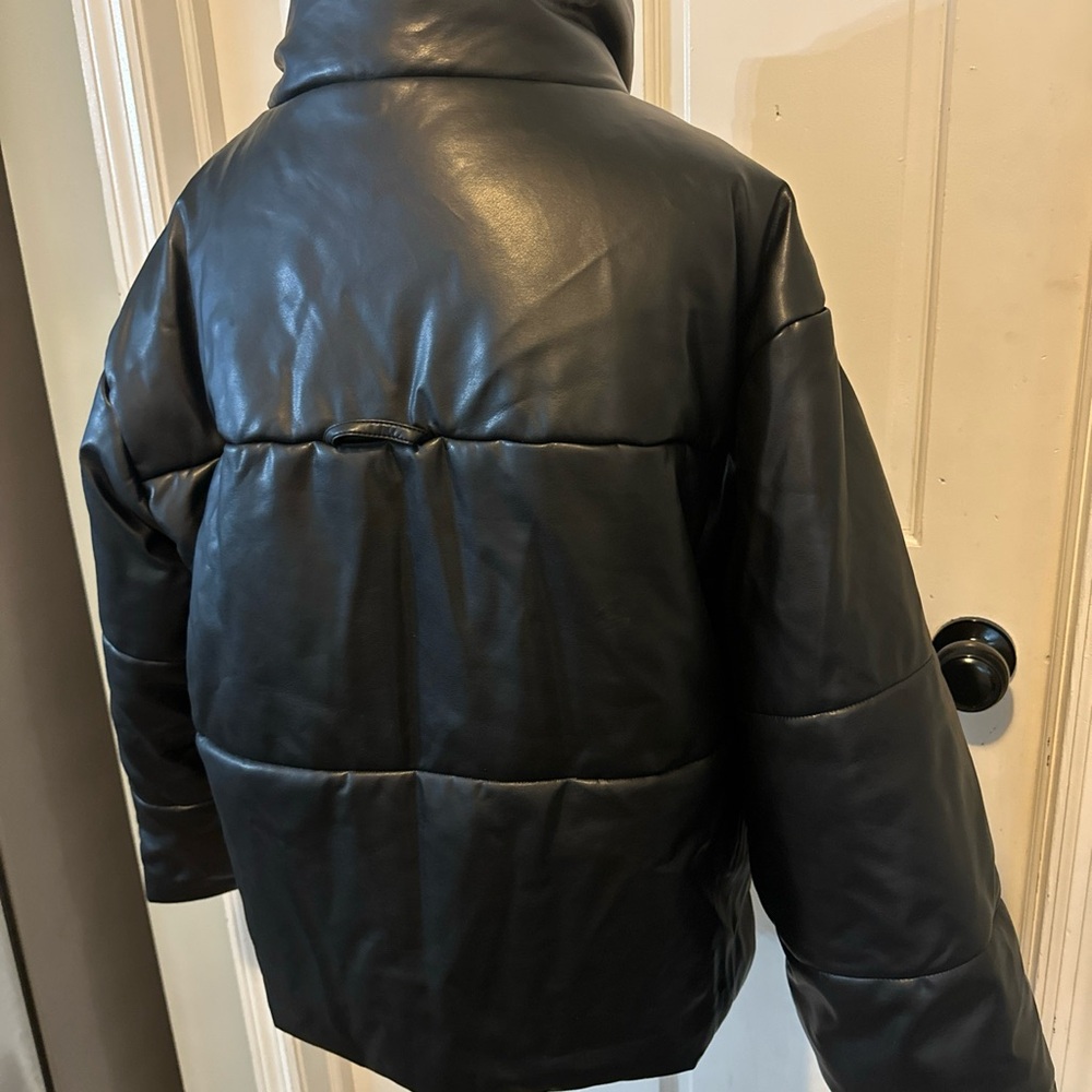 Gentle Herd High-Neck Puffer Jacket Black Size Medium‎ Vegan Leather - Picture 7 of 12